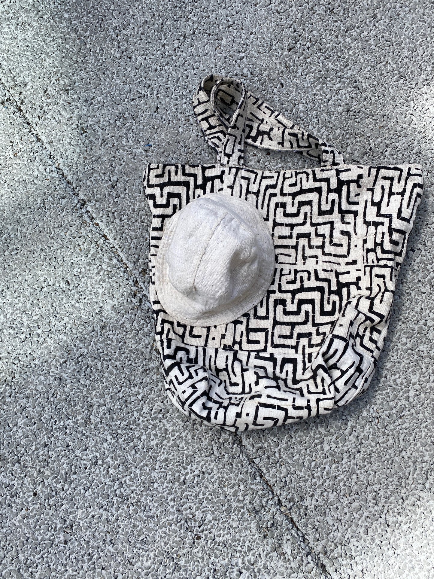 Le Reversible Bucket Hat